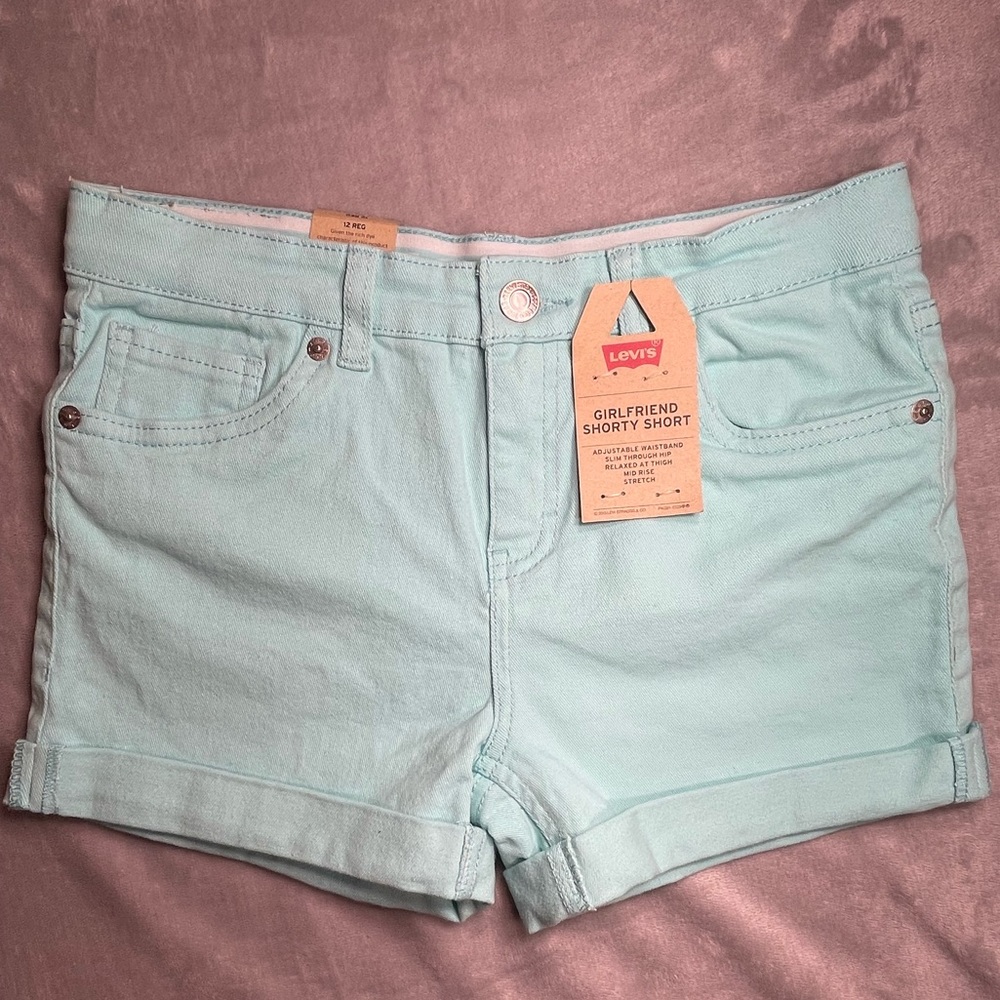 Levi’s Green Girlfriend Shorty Short Girl's Size 14R.